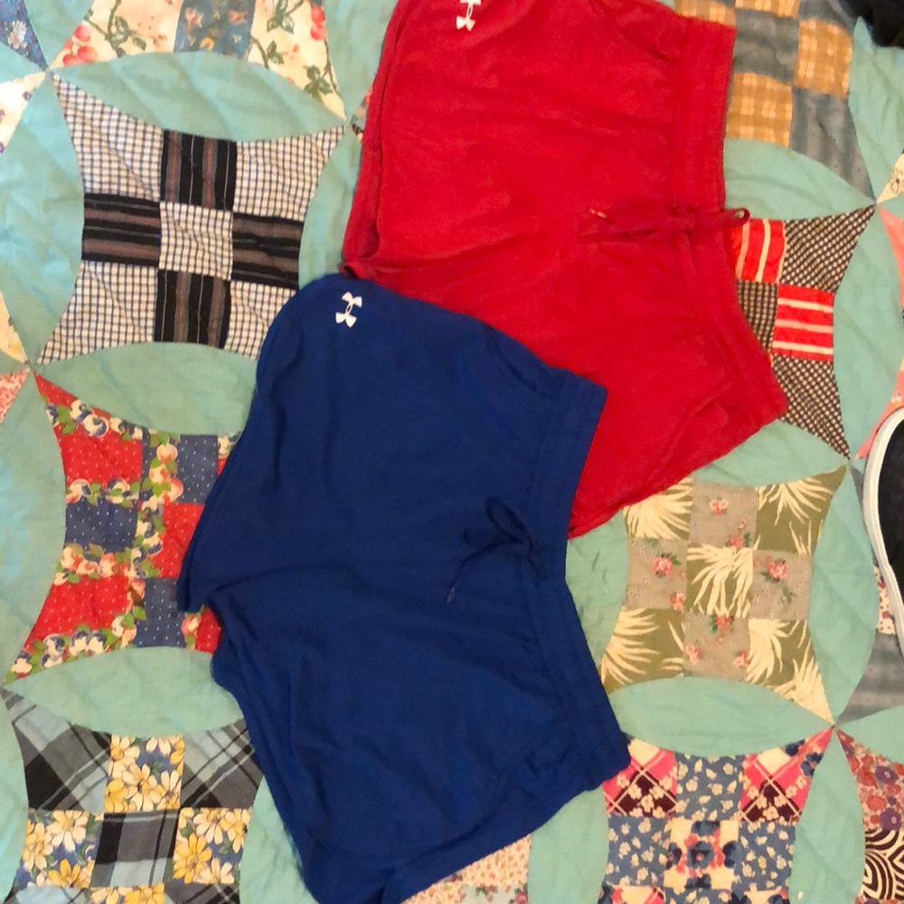 Under Armour Shorts (with pockets)